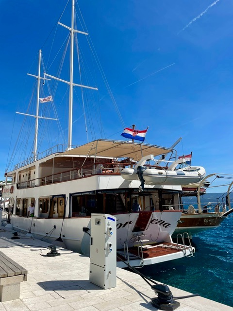 Travel Talk Tours small boat cruise on SS Morena
